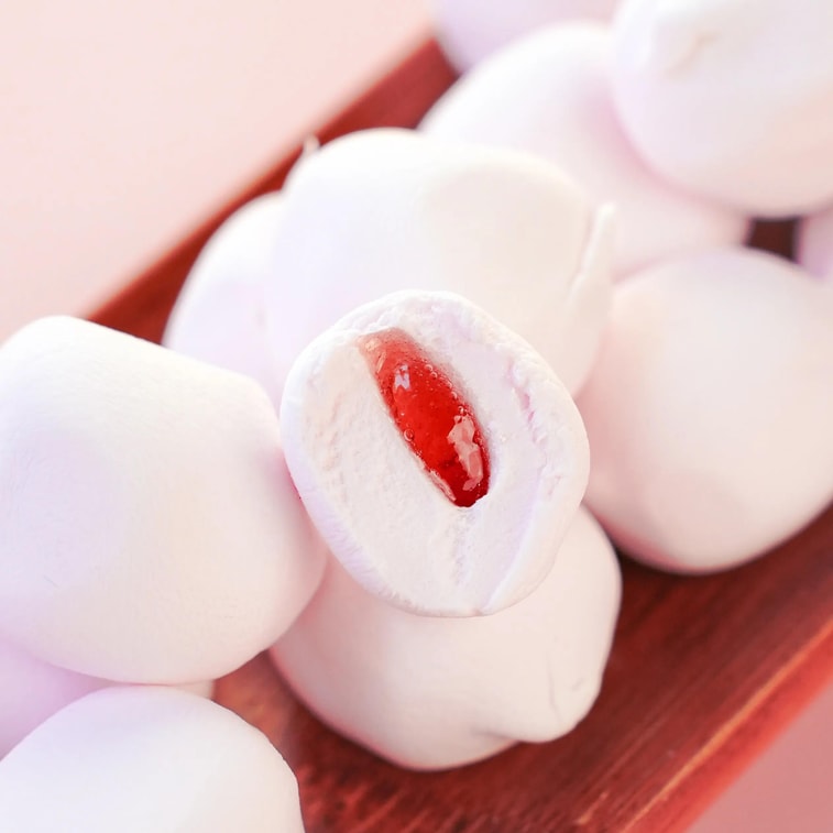 Hello Kitty Strawberry Marshmallow